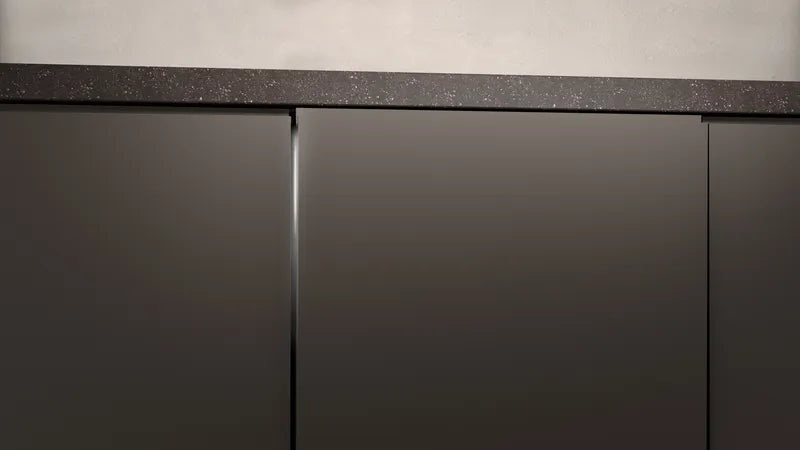 Mașina de spălat vase complet încorporabilă 60 cm VarioHinge - balamale culisante (pentru instalare cu plinte joase si panouri extrainalte ) S197EB801E, Neff