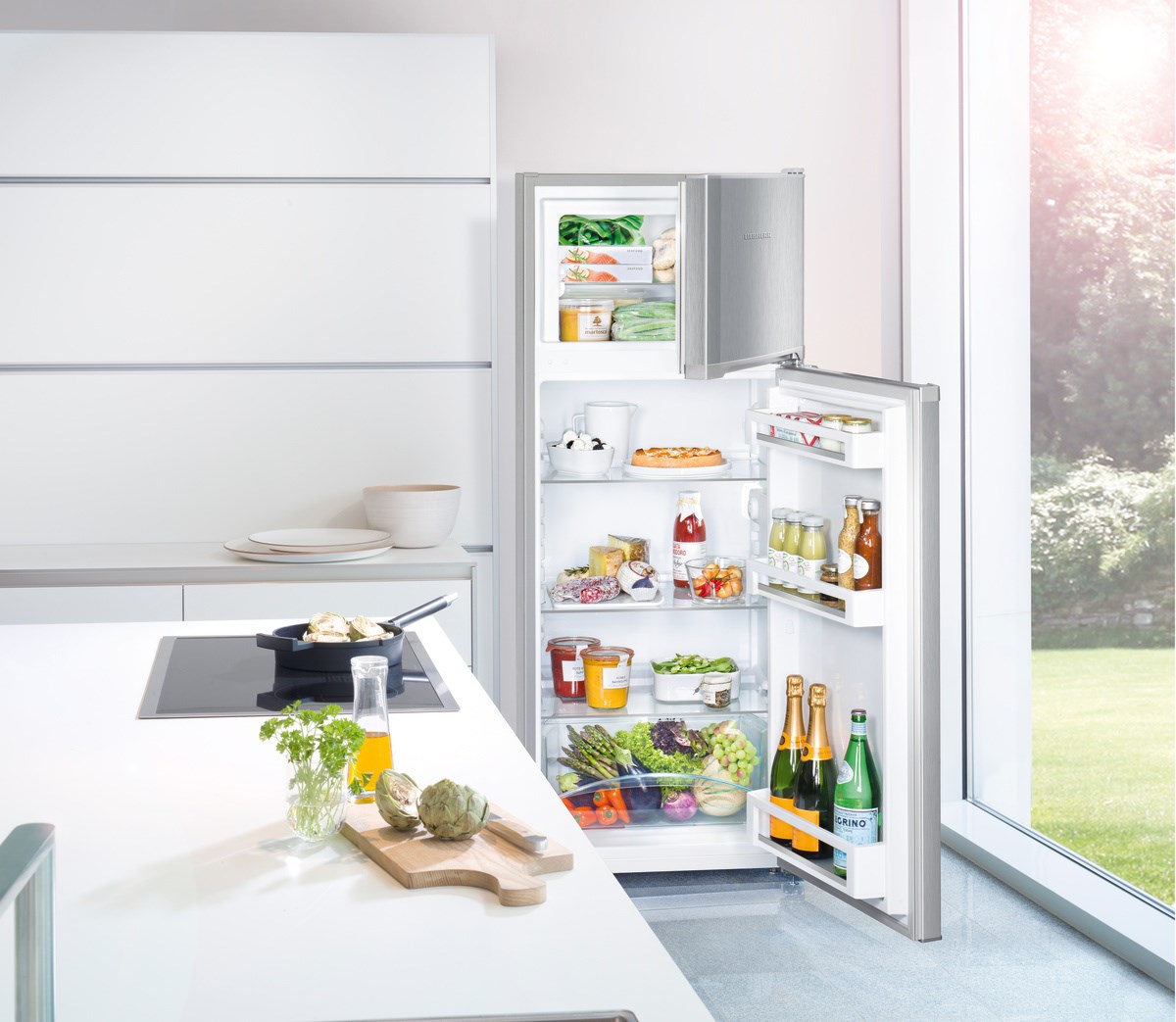 Automat frigorific cu SmartFrost CTPele231-26, Liebherr
