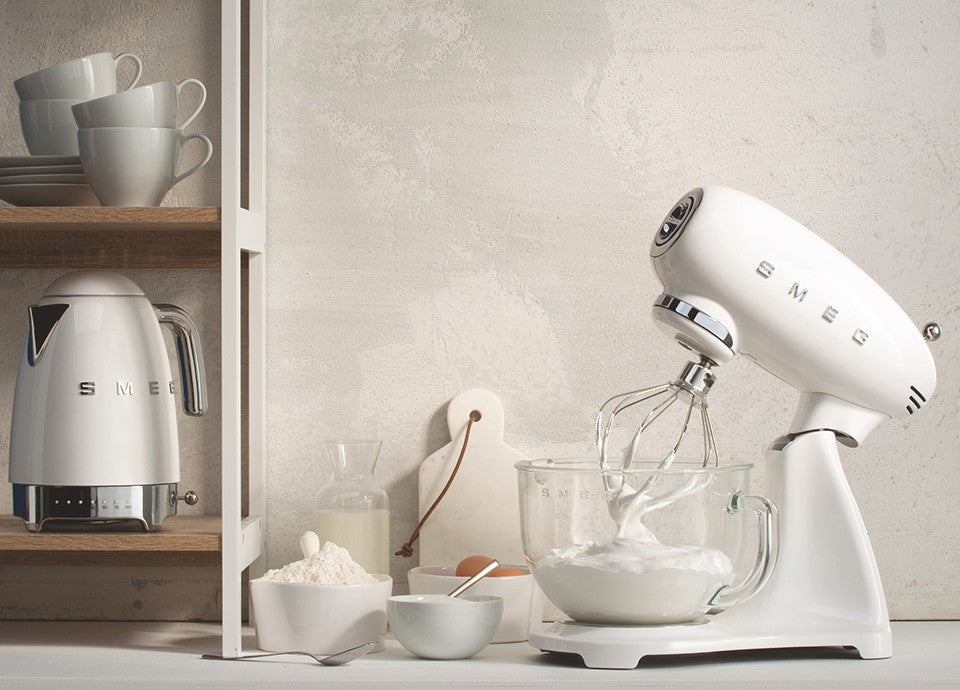 Robot de bucătărie 50's Style SMF13WHEU, Smeg